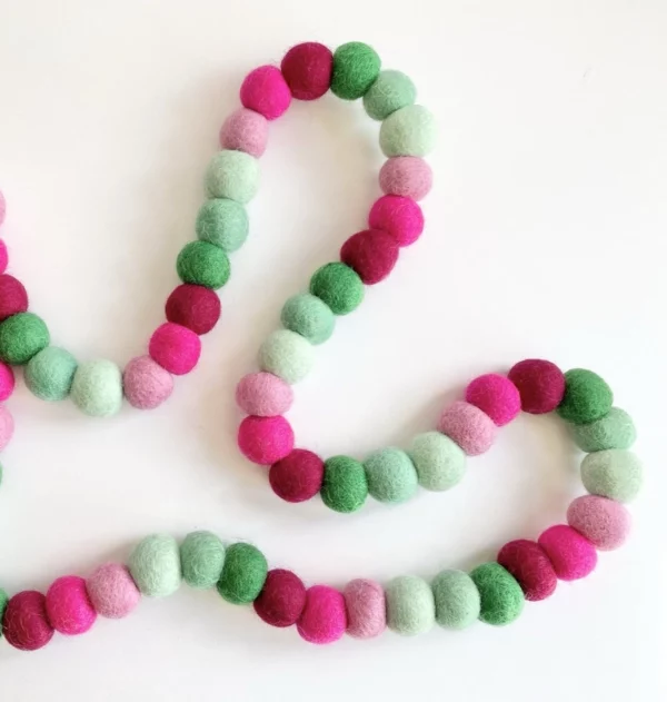 Emerald to Raspberry Gradient Garland - Image 6