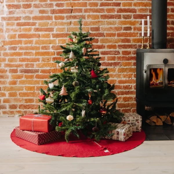 Lava Falls Linen Christmas Tree Skirt - Image 4