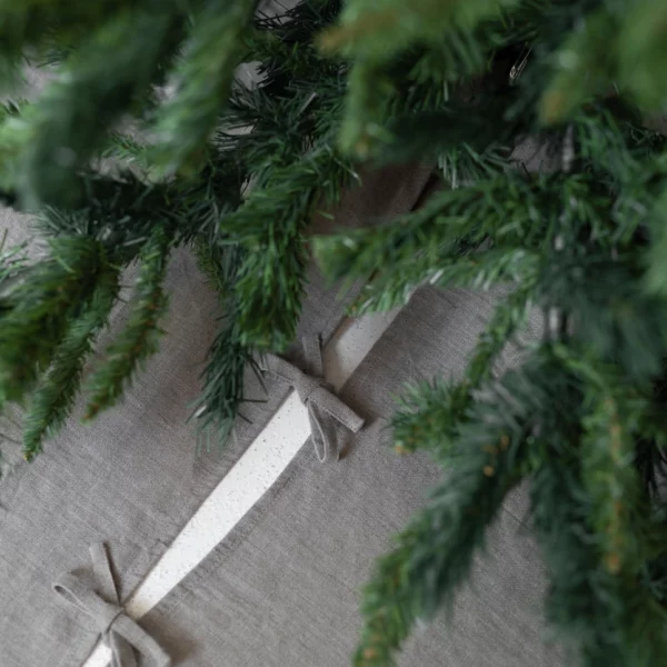 Natural Linen Christmas Tree Skirt - Image 2