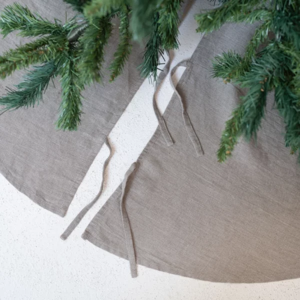 Natural Linen Christmas Tree Skirt - Image 3