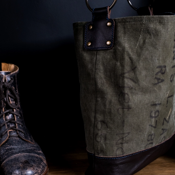 Carry a Legacy: The Vietnam Veteran Named Soldier Tote - Image 4