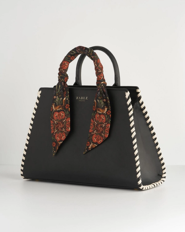 Fable Gala Apple Leather Tote: Sustainable Luxury Meets Everyday Functionality - Image 3