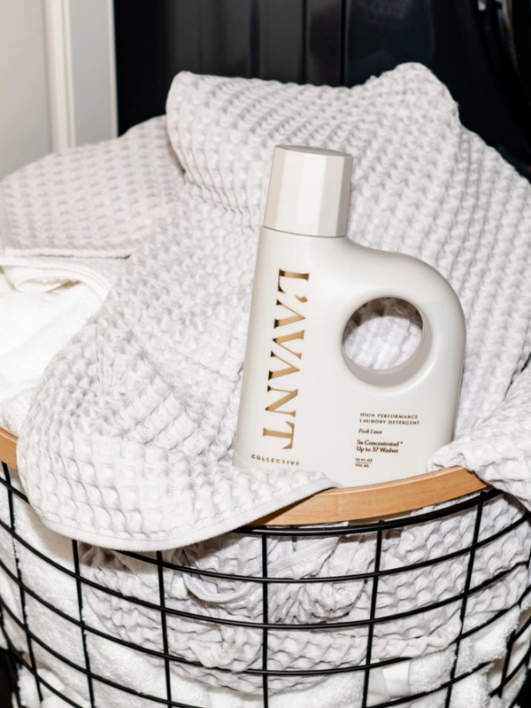 L'AVANT Fresh Linen Laundry Detergent: Eco-Friendly, Stain-Fighting, Gentle on Fabrics - Image 2