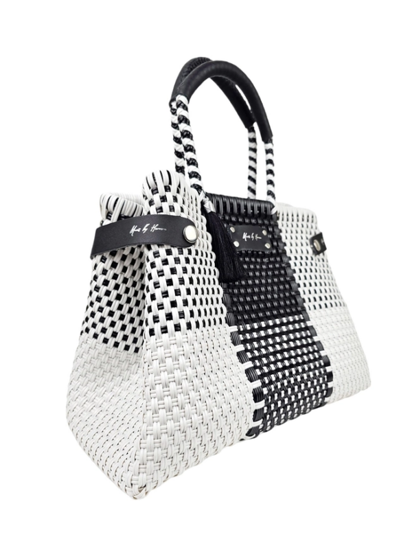 Less Pollution Convertible Handbag: Eco-Friendly Luxury for the Modern Woman, Black & White - Image 4