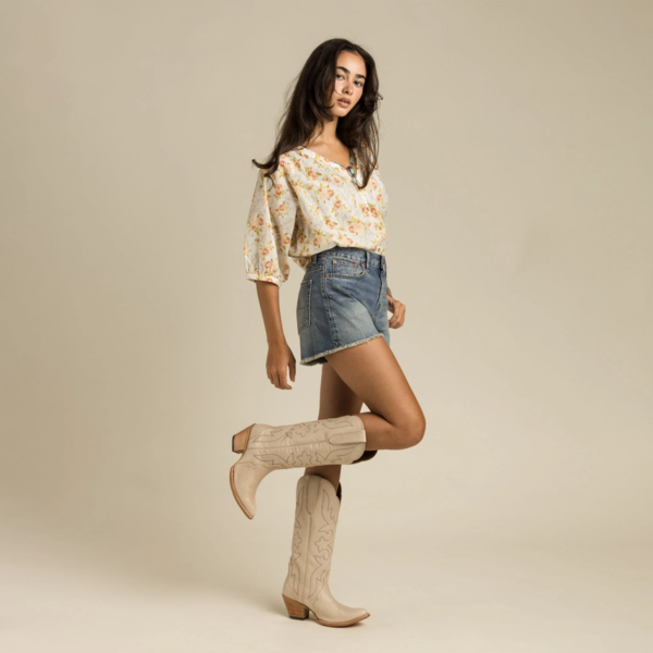 Sendero Ysleta High-Rise Short: Effortless Denim Style - Image 4