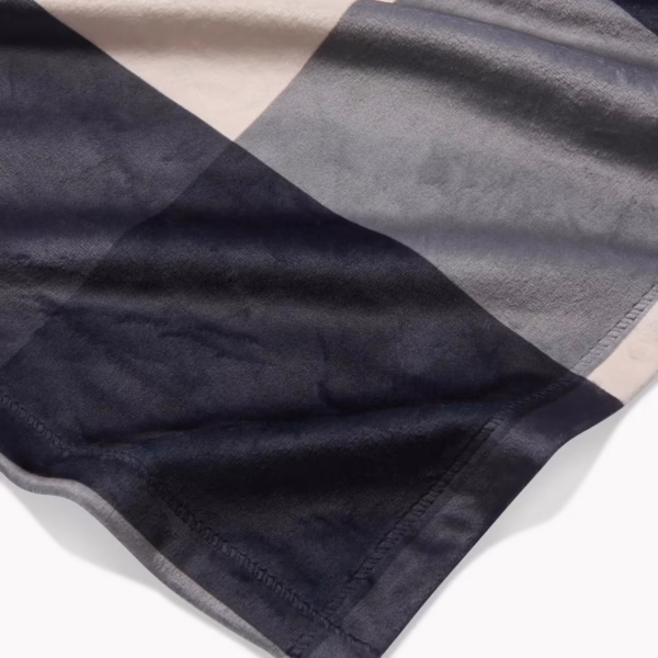 Geometry Butter Blanket - Image 4